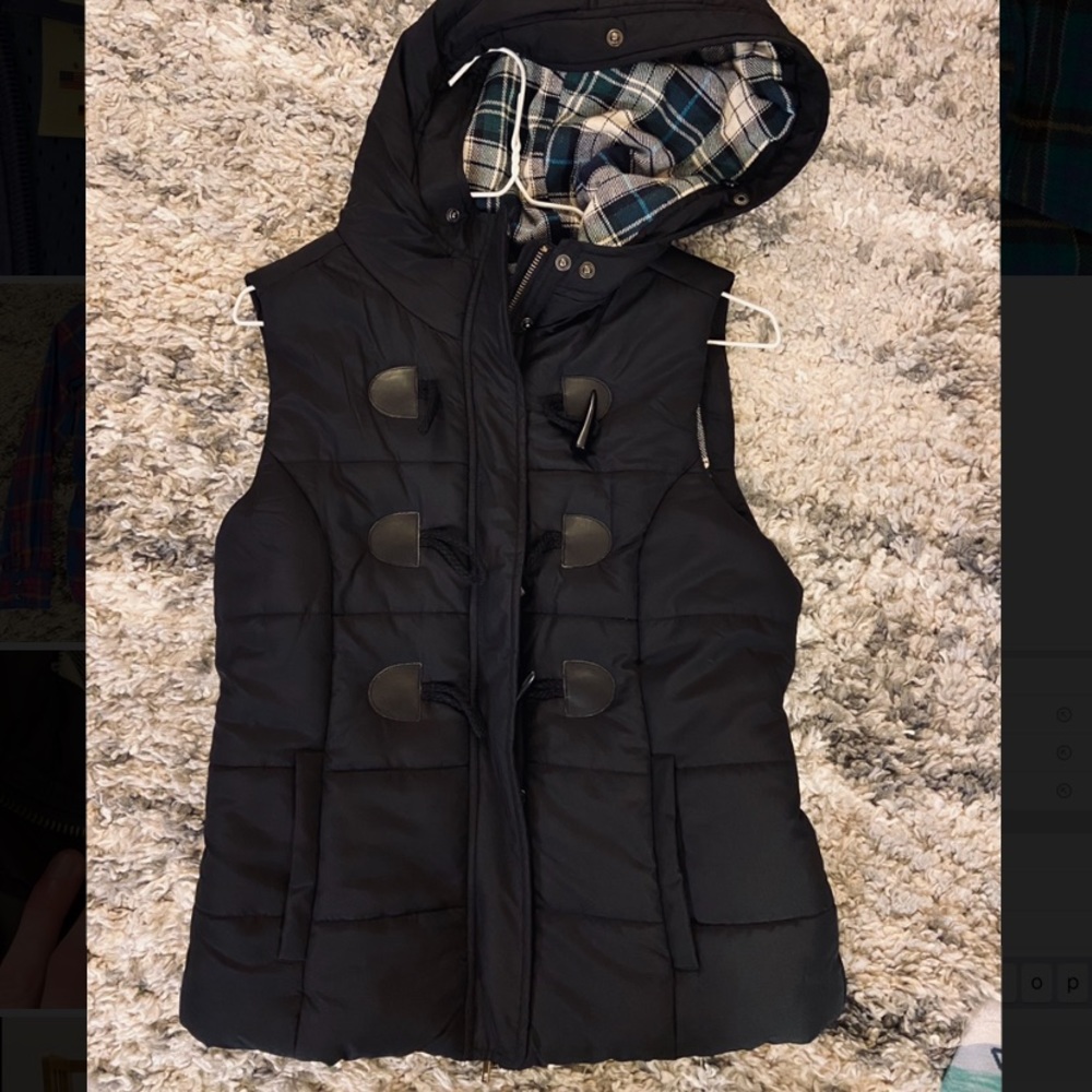 Black Hooded Down Vest